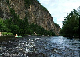 库尔滨河漂流
