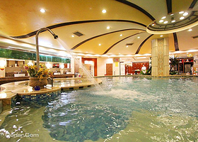 权品•权金城（四季青店）