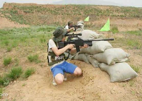 开发区小珠山柳花泊真人CS基地