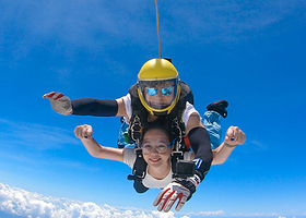 天时爱飞苏州澄湖跳伞俱乐部