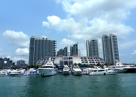 大东海星华码头建龙游艇会