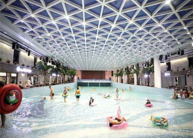 乐高美全家欢温泉水韵