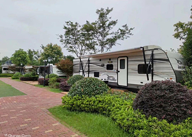 途塔房车露营地