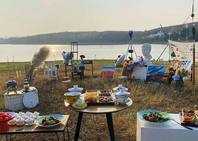 天河潭钉子户露营地