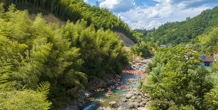 安吉深溪峡谷漂流门票,安吉深溪峡谷漂流门票预订,安吉深溪峡谷漂流