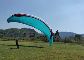 太极洞滑翔伞飞行营地