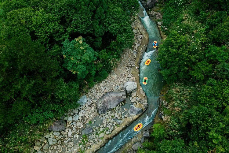虎啸峡漂流旅游