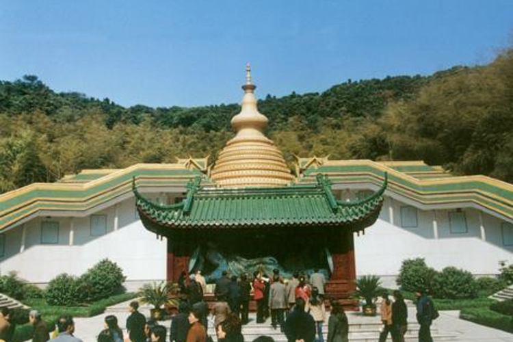 万佛金塔地宫旅游