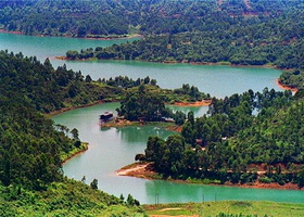 仙鹤湖度假山庄