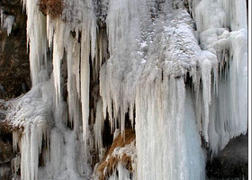 阳泉水帘洞瀑布