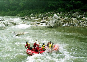 金堂溪谷漂流探险