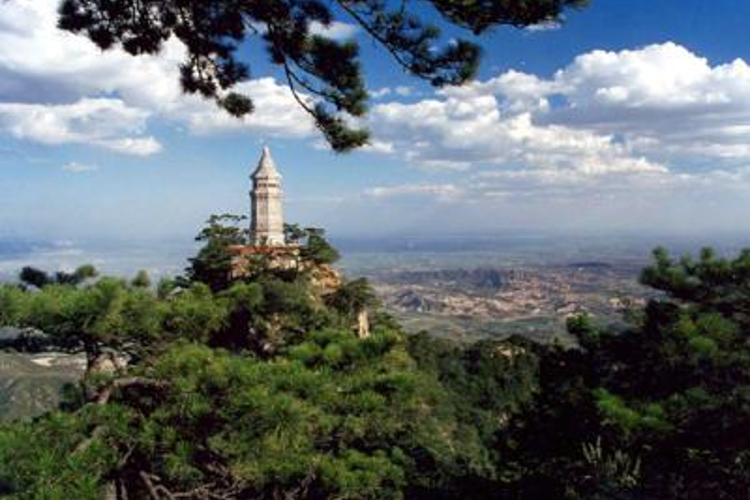 定光佛舍利塔旅游