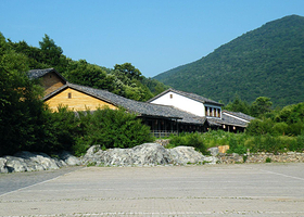 莲花山原始森林公园