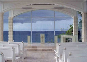 巴厘岛蓝点教堂