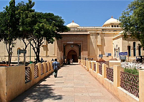 蒂鲁玛莱·纳亚克宫