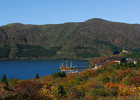 芦之湖海盗船（桃源台港）