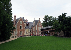 克洛·吕斯城堡