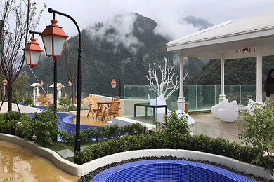 打卡天域瑶池温泉 指定入住长征大酒店 海螺沟 磨西古镇二日游 真纯玩